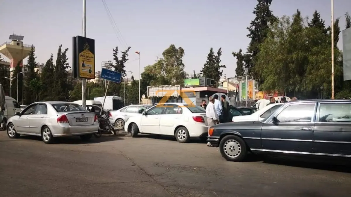 للايجار منزل فاضي المزة فيلات شرقية سكني او تجاري