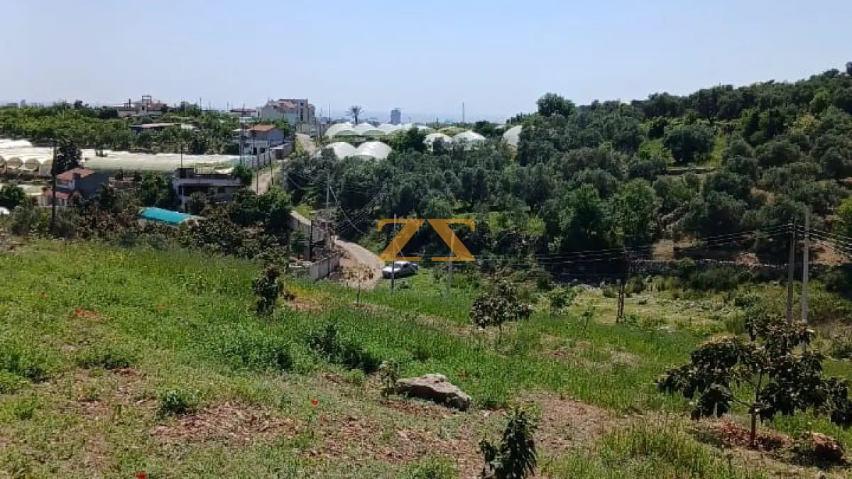 للبيع قطعة ارض في يعفور