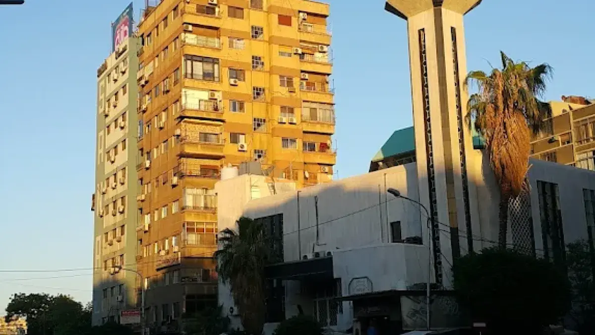 للايجار شقة في البرامكة قرب جامع الرازي